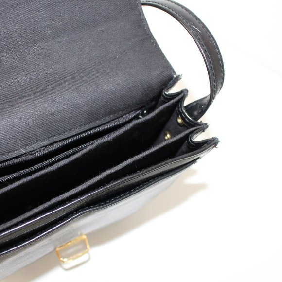 Vintage Black Purse // Simple Purse - Picture 3 of 4